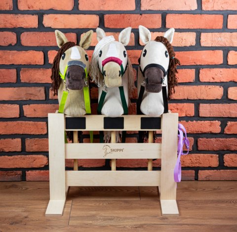 Skippi Padok dla Hobby Horse - stojak na trzy, dwa lub jednego hobby horse Skippi Padok dla Hobby Horse - stojak na trzy, dwa lub jednego hobby horse