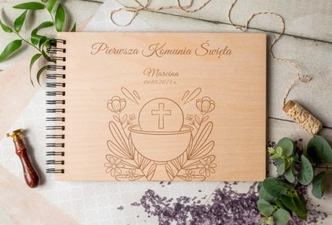 Album drewniany komunia grawer, 22x30cm poziom KO9 Album drewniany komunia grawer, 22x30cm poziom KO9